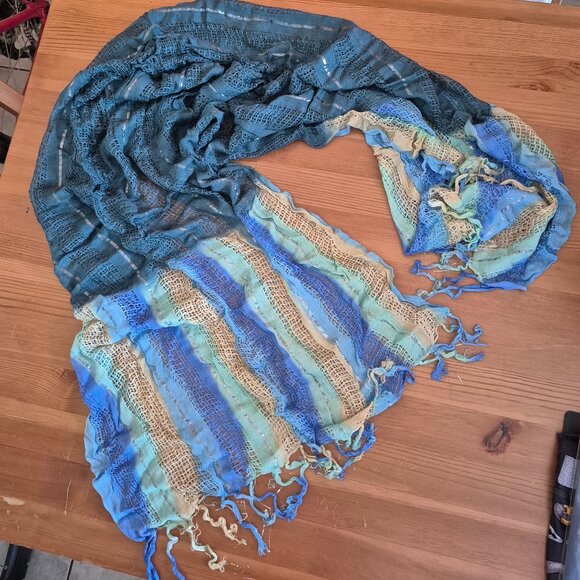 Lot of 13 light scarves - Picture 5 of 14